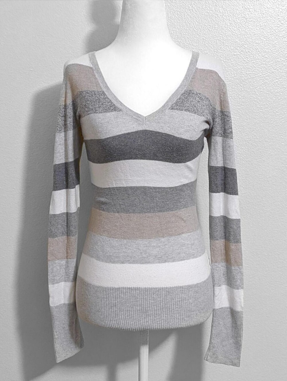 American Eagle Outfitters Grey & Cream Striped Long Sleeve Sweater Top | Size S